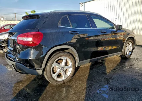 2018 Mercedes-Benz Gla 250 z USA, uszkodzony, nr VIN WDCTG4EB2JJ394827